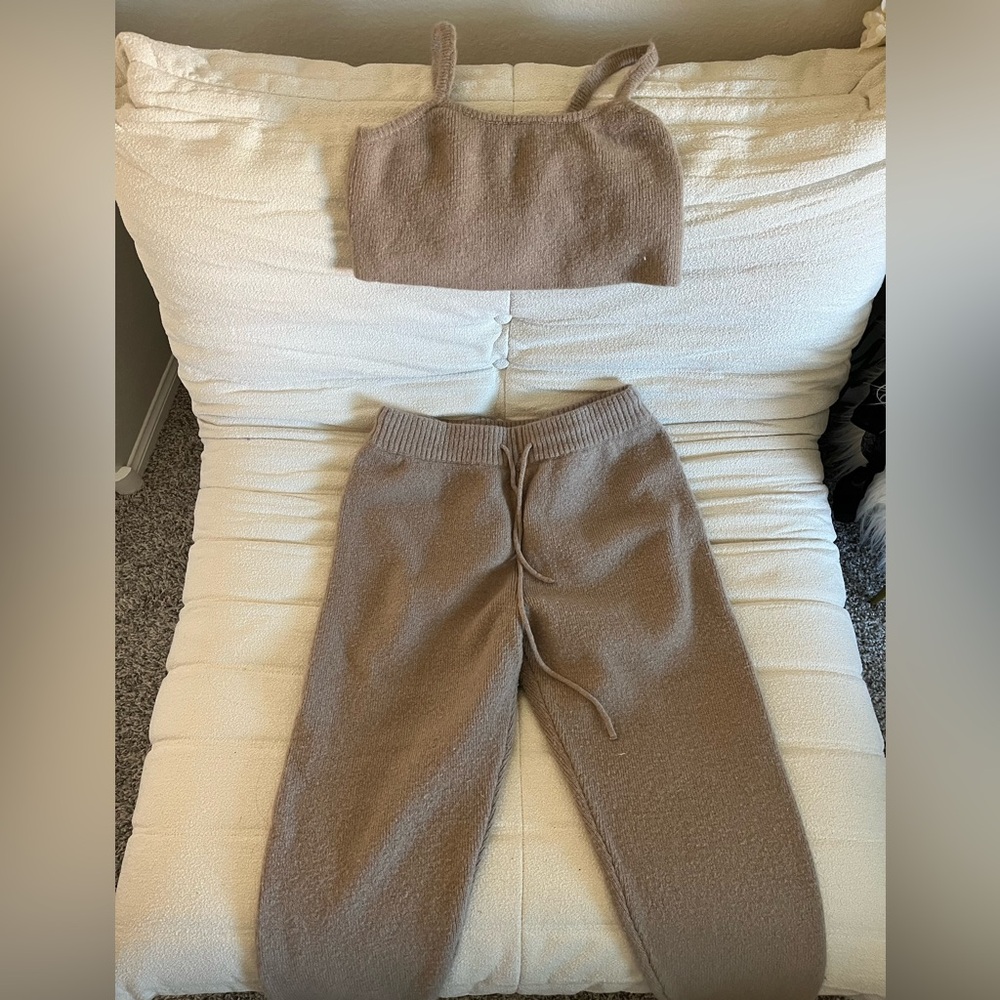 Cozy forever 21 set
